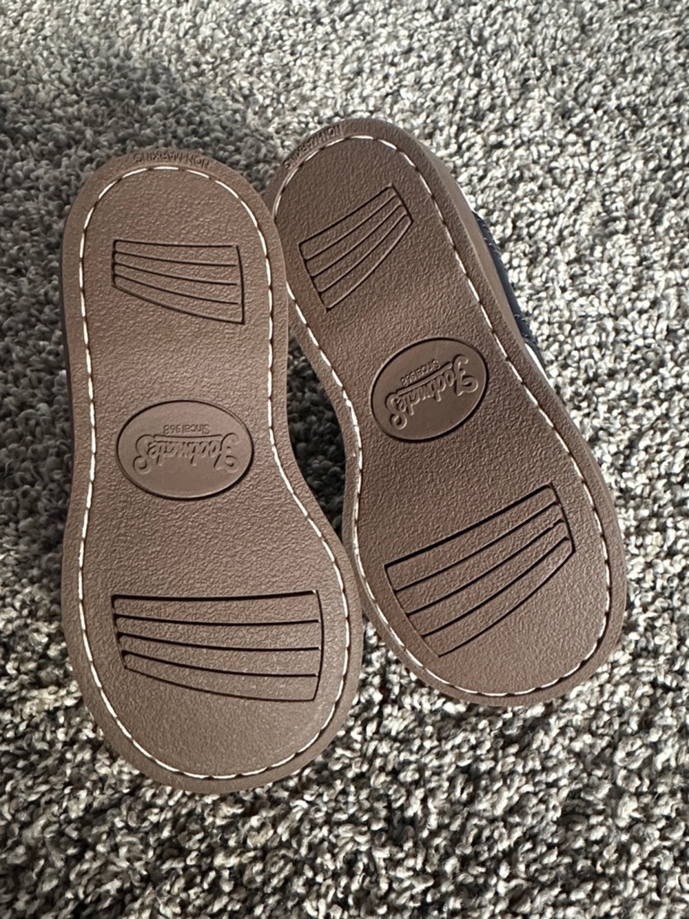 FootMates White and Navy Toddler Lace-Up Dress Shoes - Picture 3 of 4